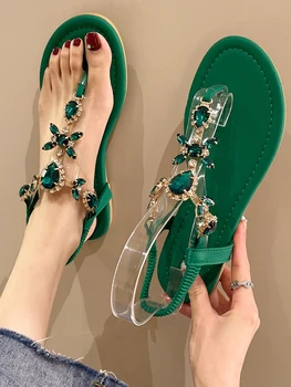 2022 Nové Letní Byty Sandály Ženy Crystal Klip Toe Přezůvky Trend Luxusní Značky Dámy Boty Beach Kauzální Snímky Zapatos Mujer