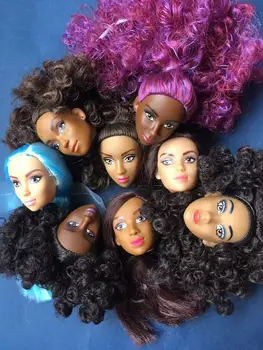 Černá Kůže 1/6 Hlavy Afrických Lady Doll Head Barevné Vlasy Doll Příslušenství Vysoké Kvality Kolekce Panenka DIY Díly Obvaz Hlavy